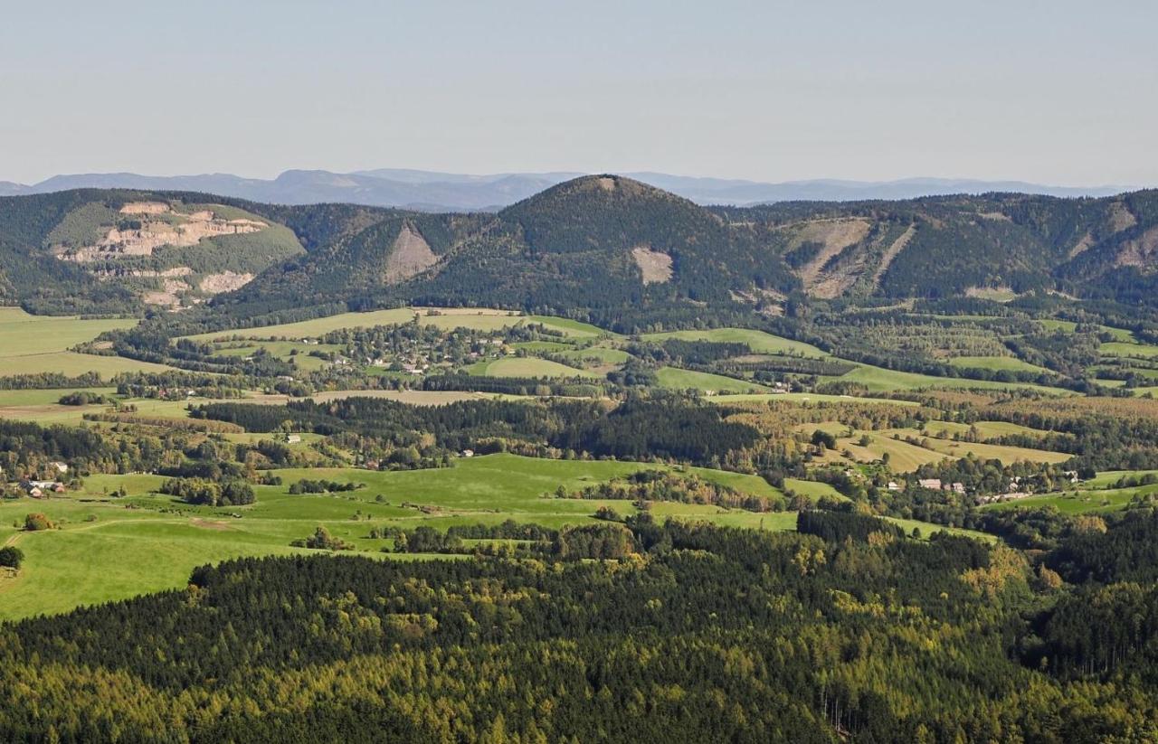 Apartman Na Svahu, Krkonose Žacléř المظهر الخارجي الصورة
